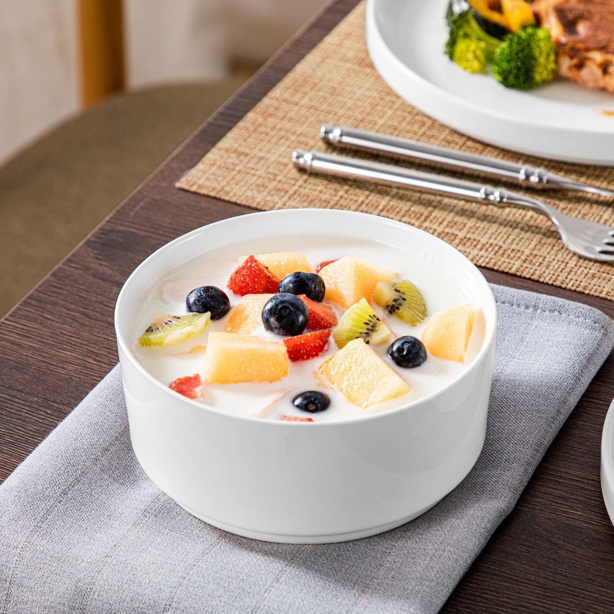 Leah 24 Piece Dinnerware Set for 6