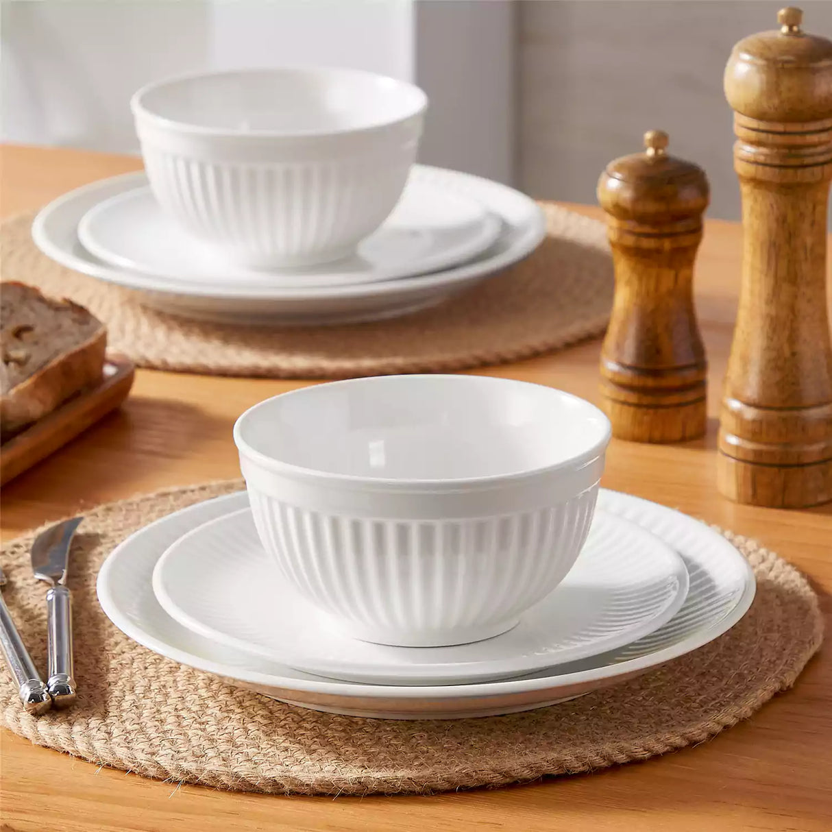 Leila 12 Piece Dinnerware Set