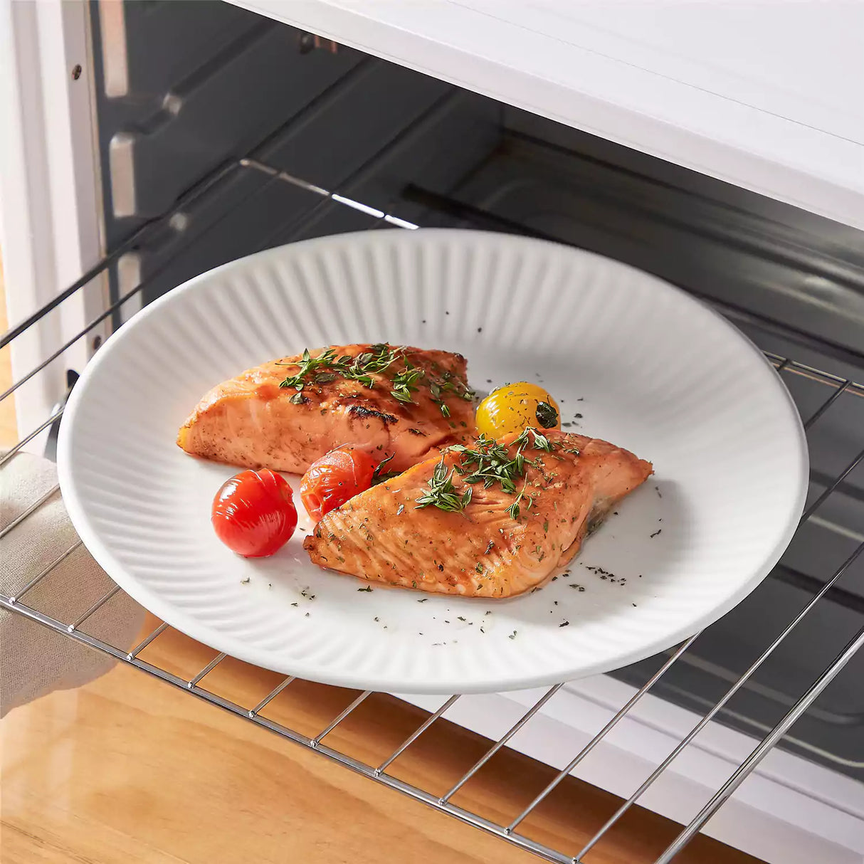 Leila 12 Piece Dinnerware Set