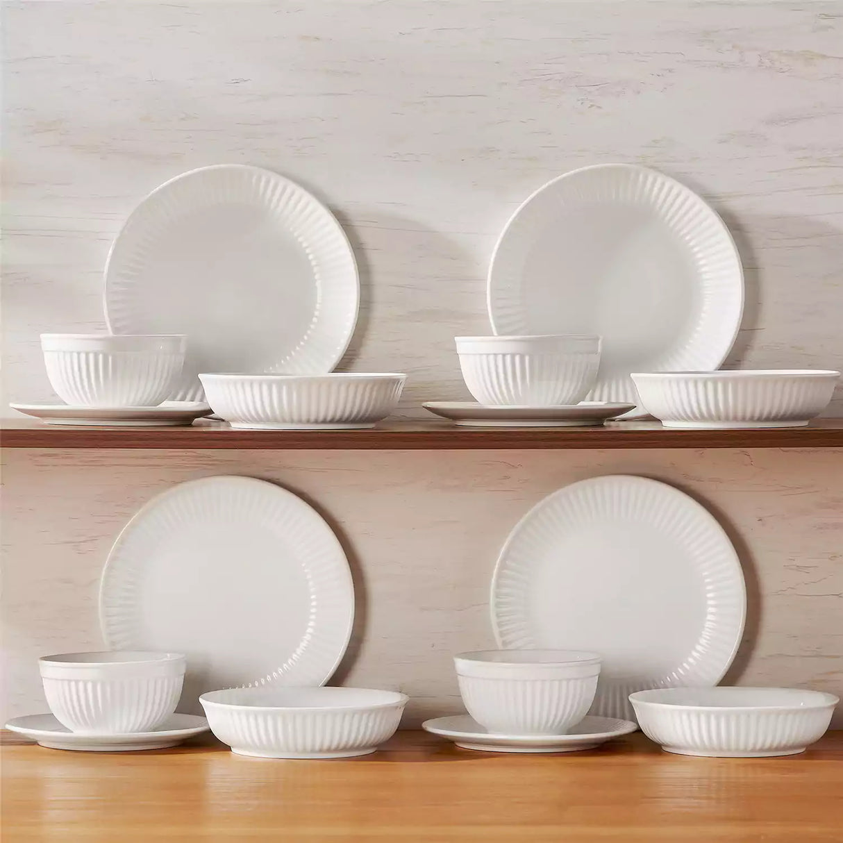 Leila 16 Piece Dinnerware Set