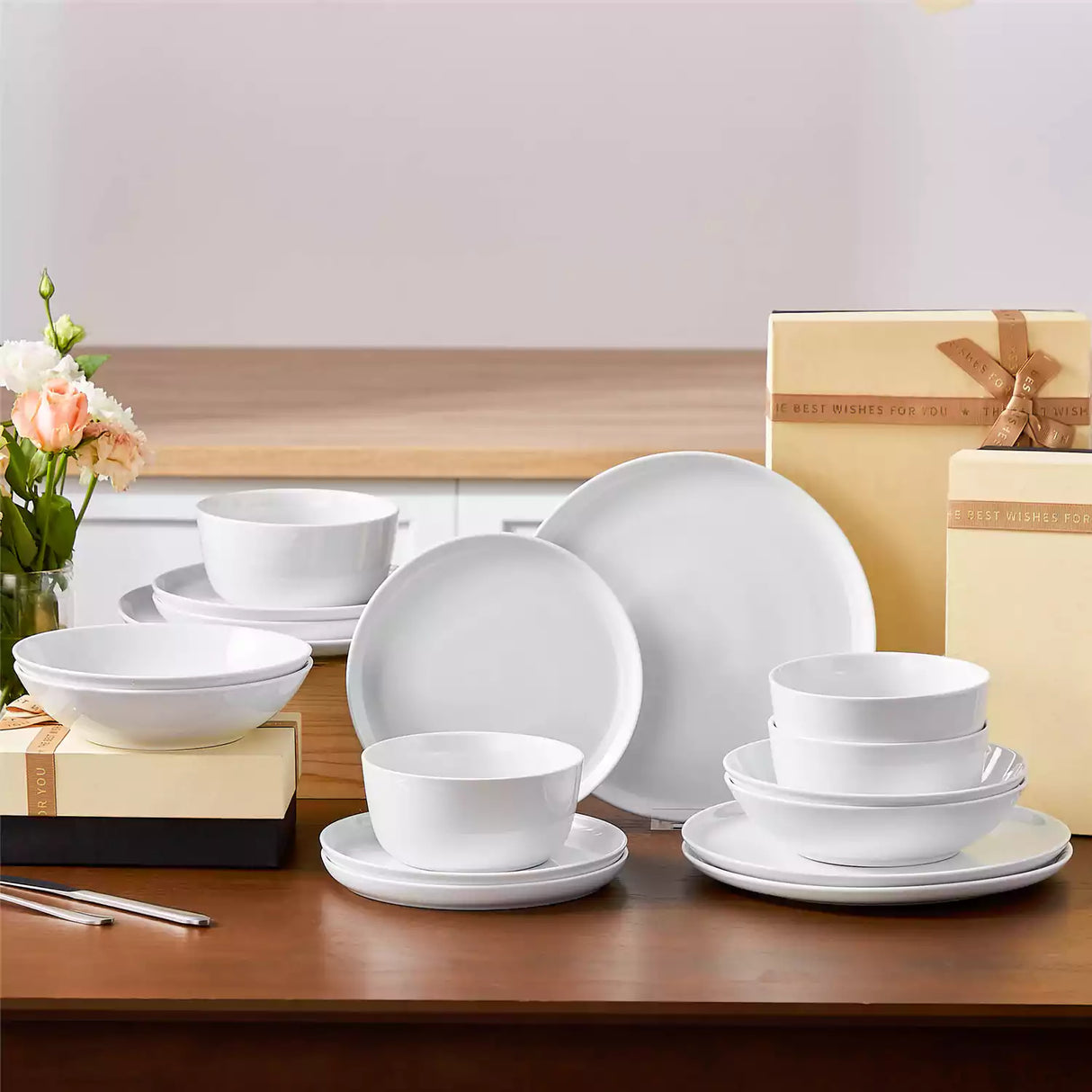 Lexi 16 Piece Dinnerware Set