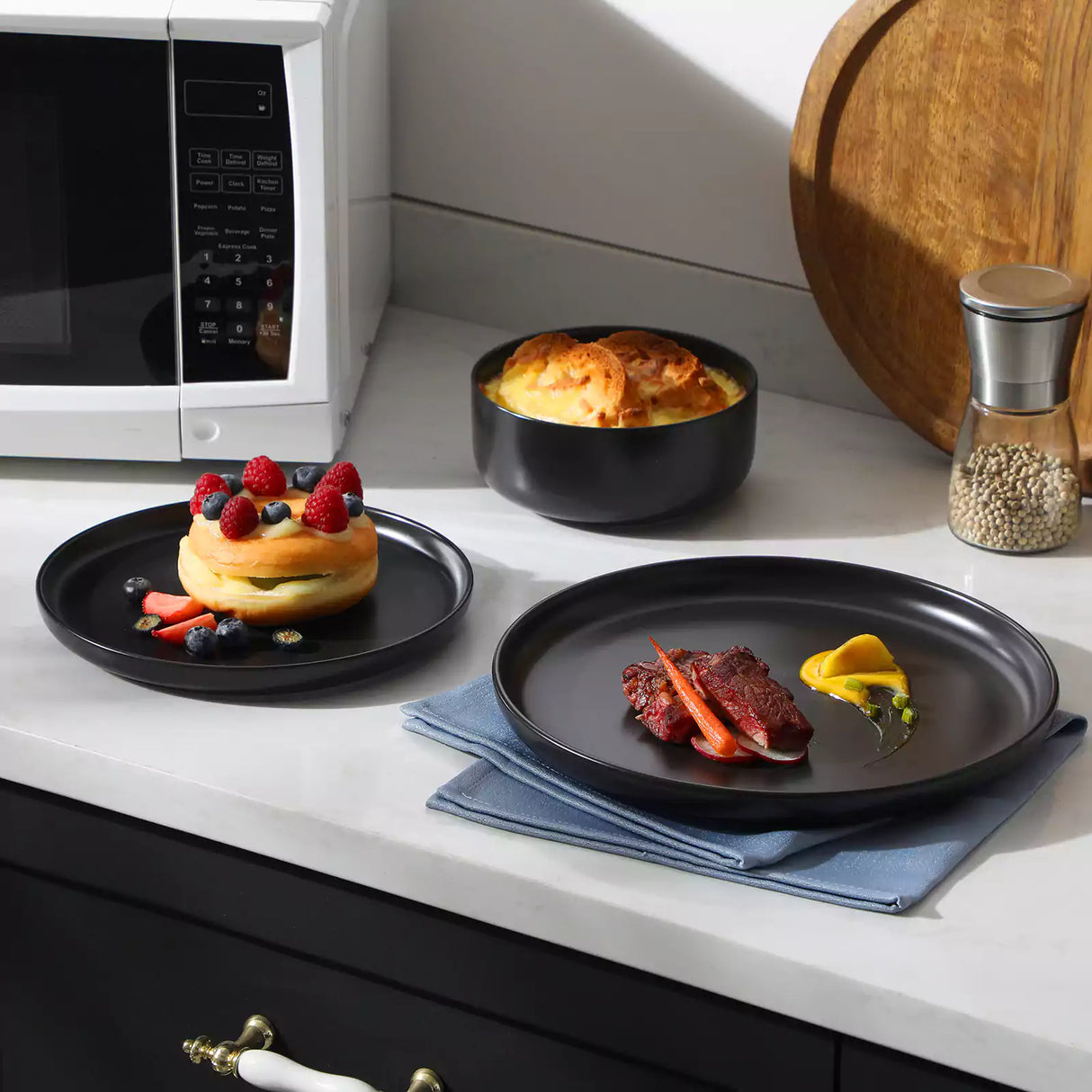 Luna Matte Black 12 Piece Dinnerware Set