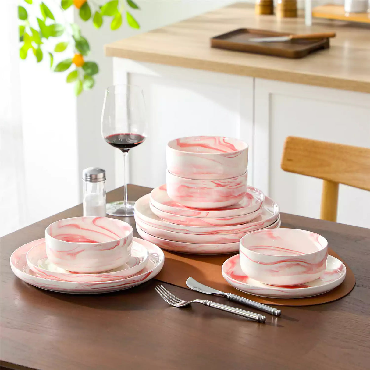 Luna Marble Pink 24 Piece Dinnerware Set for 8