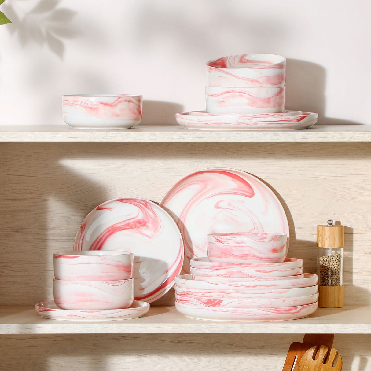 Luna 18 Piece Dinnerware Set for 6