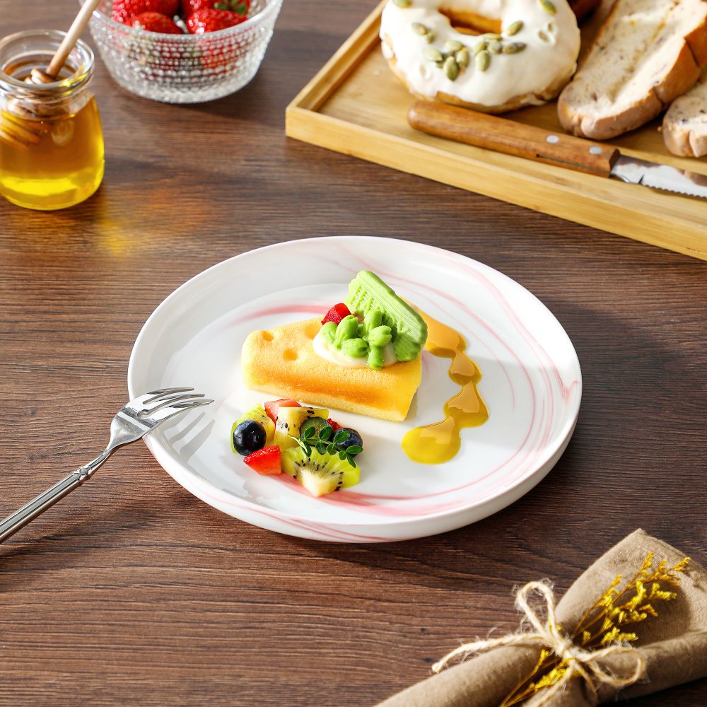 Luna 18 Piece Dinnerware Set for 6