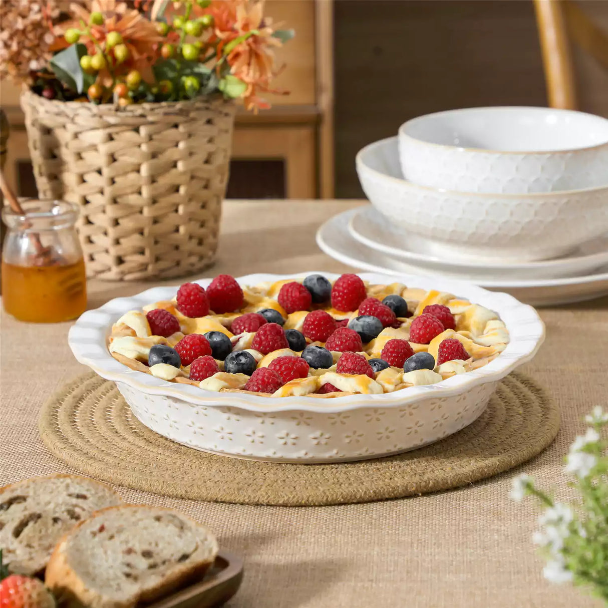 Lydia Fluted Pie Pan Stoneware Baking Dish