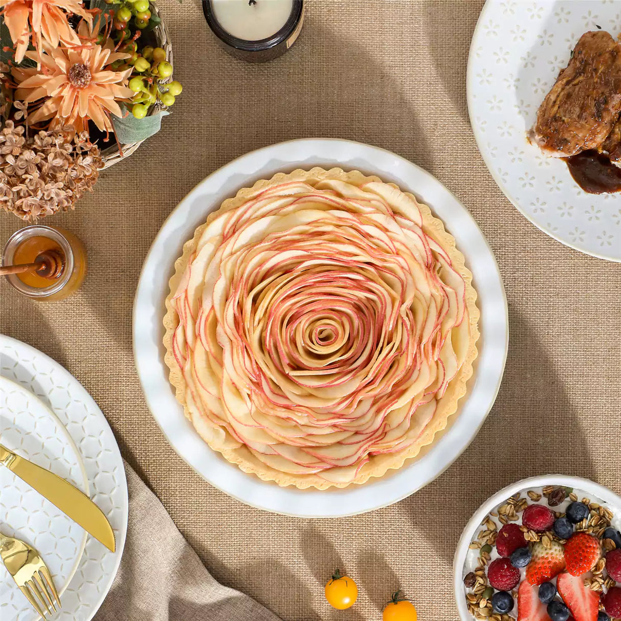 Lydia Fluted Pie Pan Stoneware Baking Dish