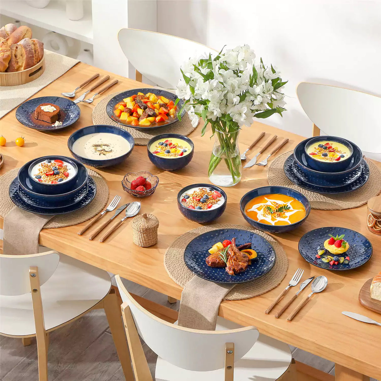 Lydia 16 Piece Starry Blue Dinnerware Set