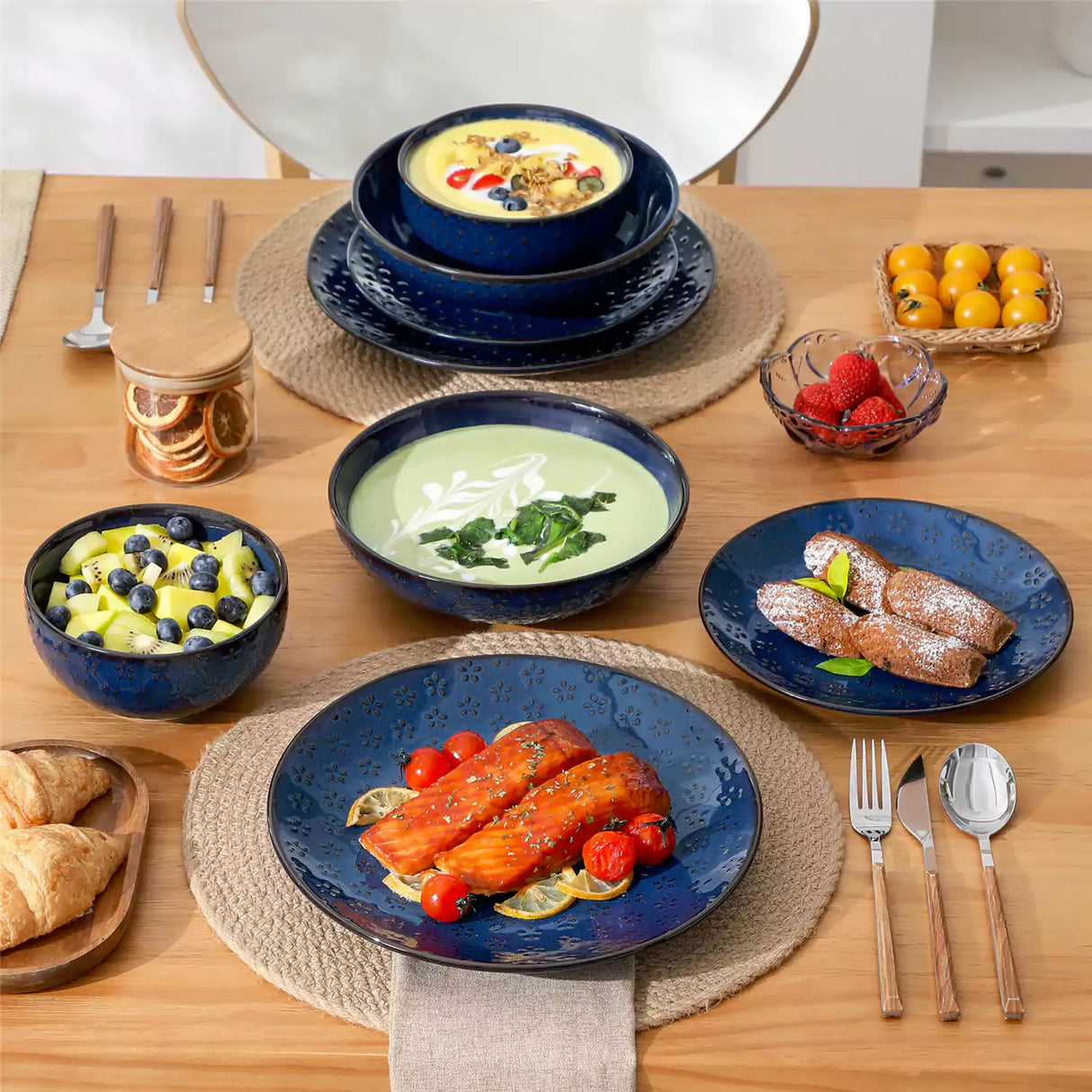 Lydia 16 Piece Starry Blue Dinnerware Set