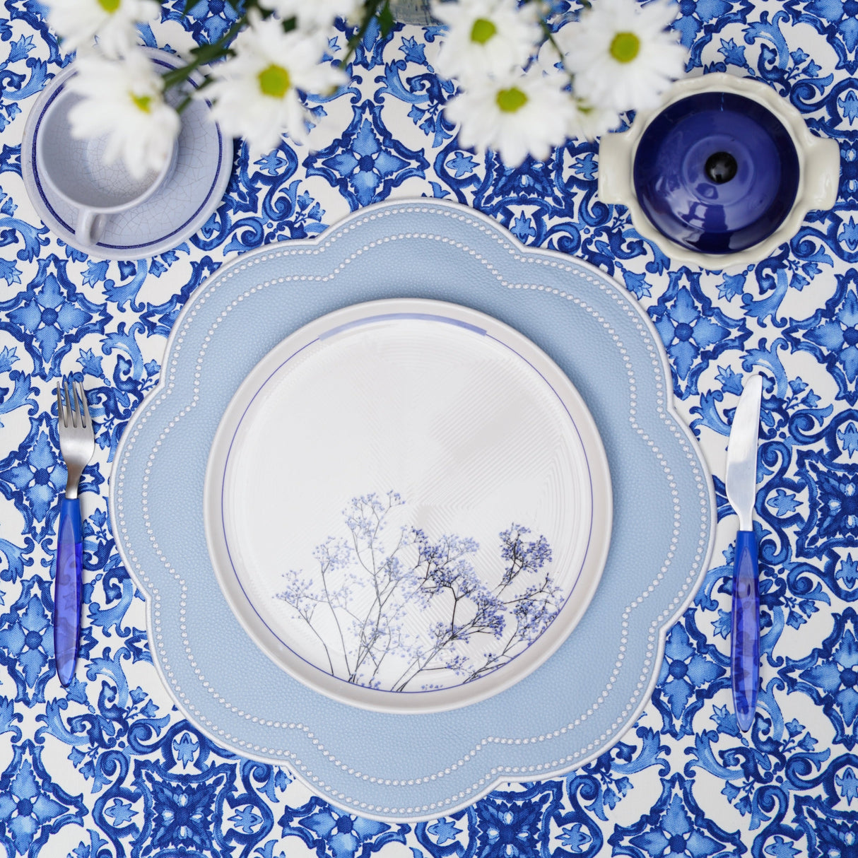 NURTURE SKY BLUE SCALLOPED FAUX LEATHER PLACEMAT