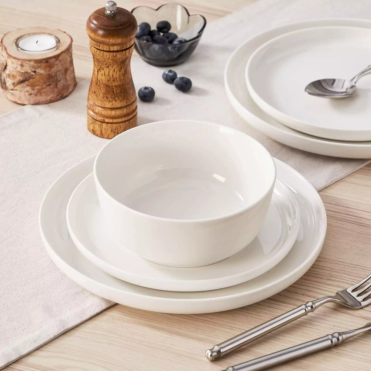 Mina 12 Piece Dinnerware Set