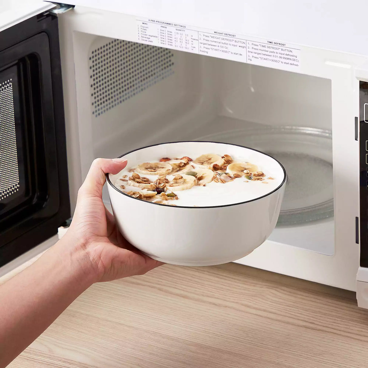 Mina 18 Piece Dinnerware Set