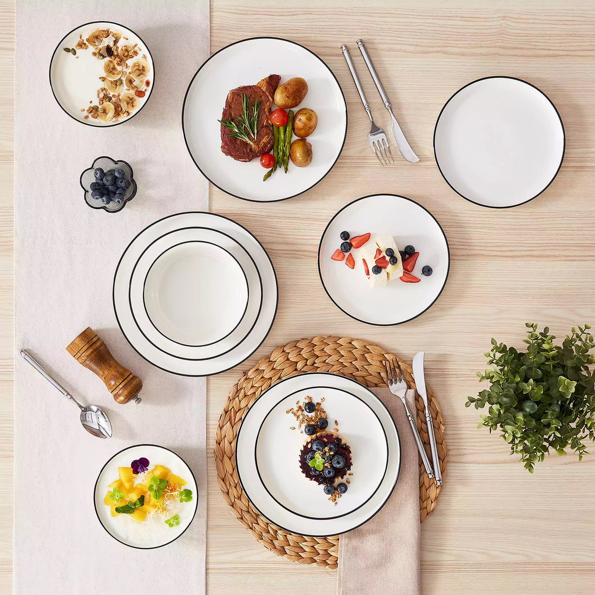 Mina 18 Piece Dinnerware Set