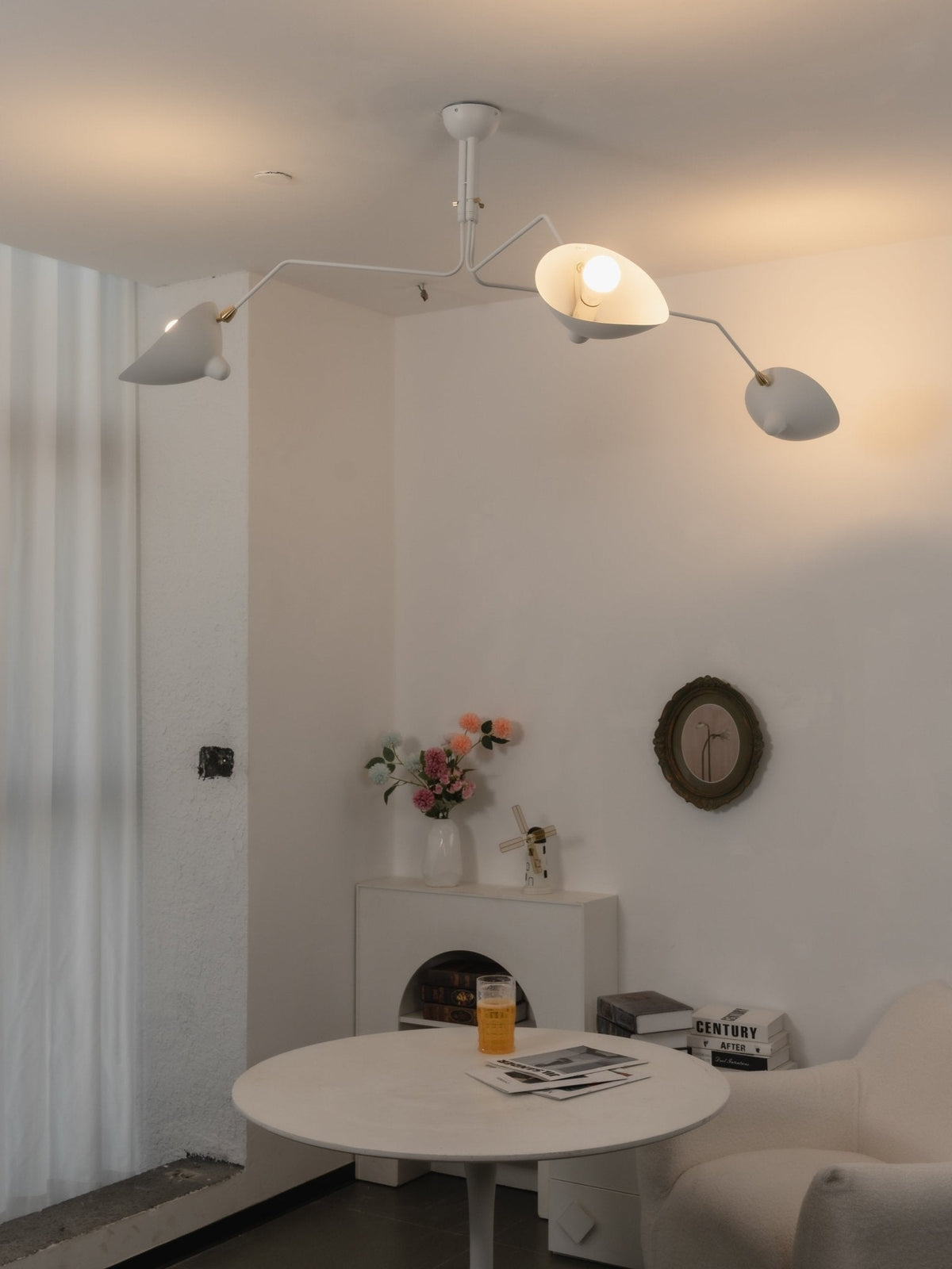 Arachnia | Suspended 3-Arm Ceiling Light with Rotating Reflectors, Black or White Finish