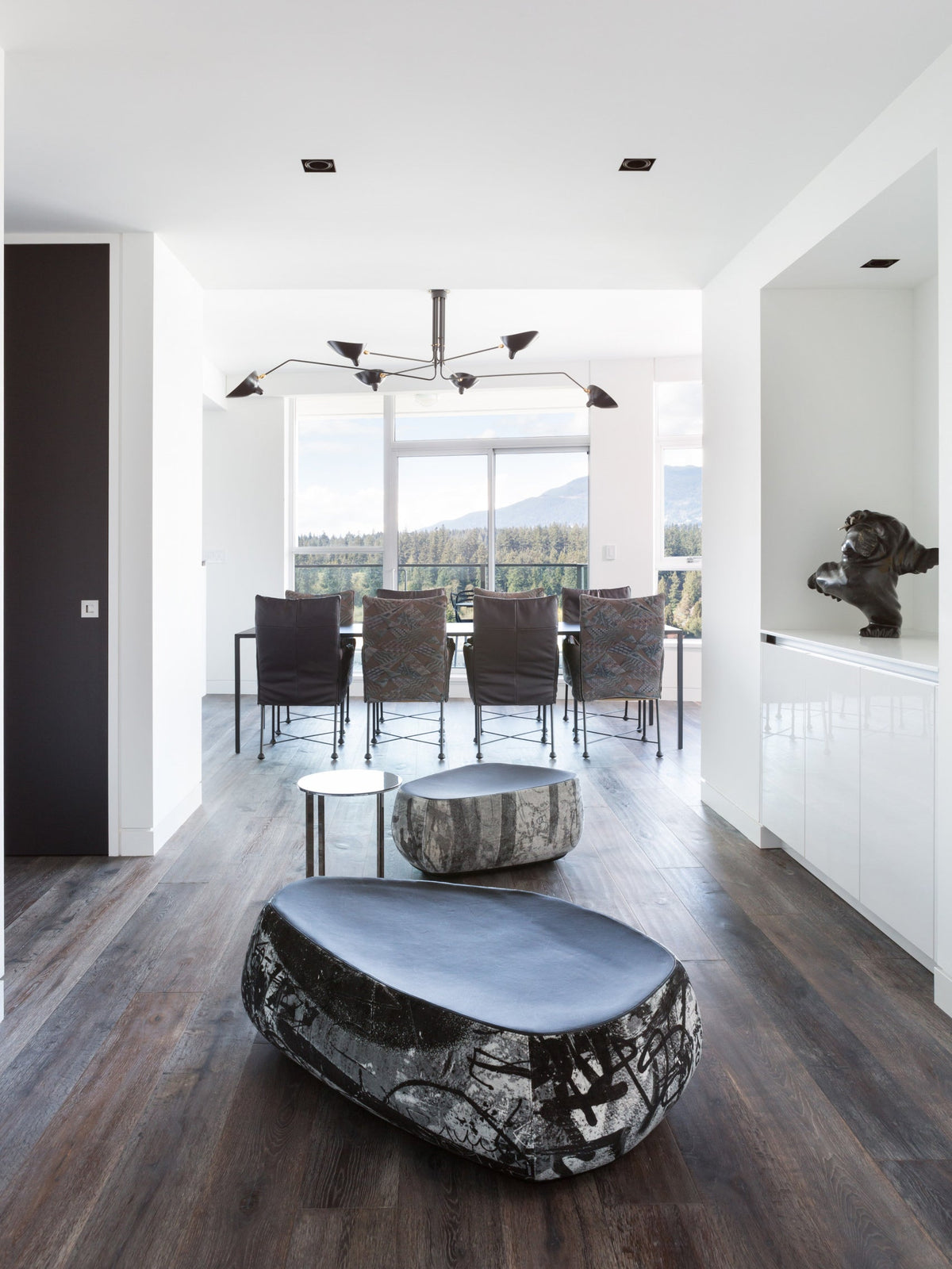 Arachnia | Suspended 3-Arm Ceiling Light with Rotating Reflectors, Black or White Finish