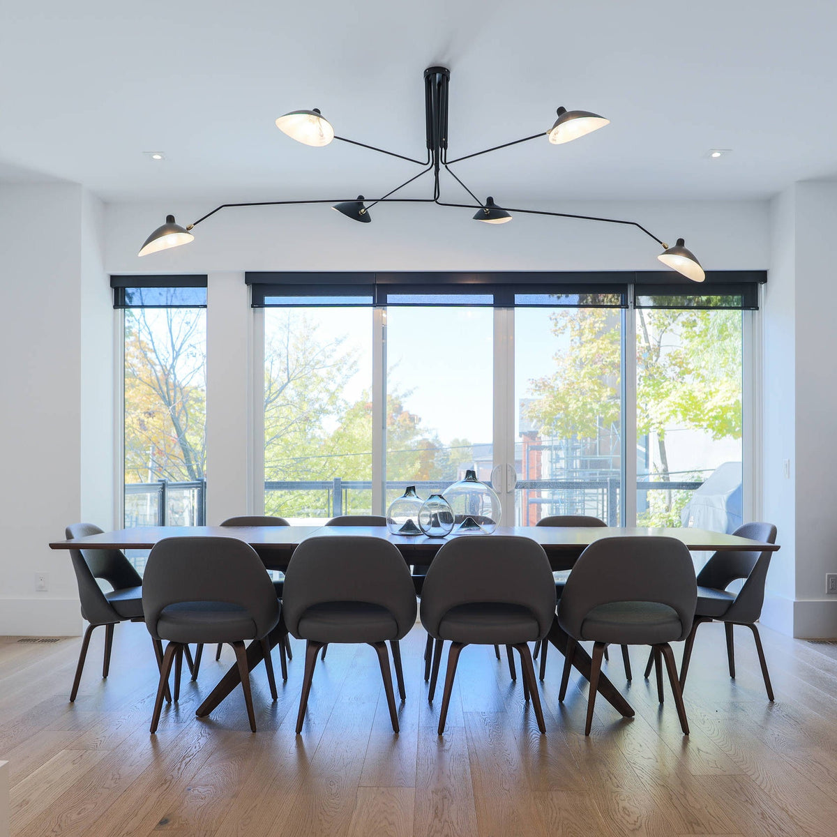 Arachnia | Suspended 3-Arm Ceiling Light with Rotating Reflectors, Black or White Finish