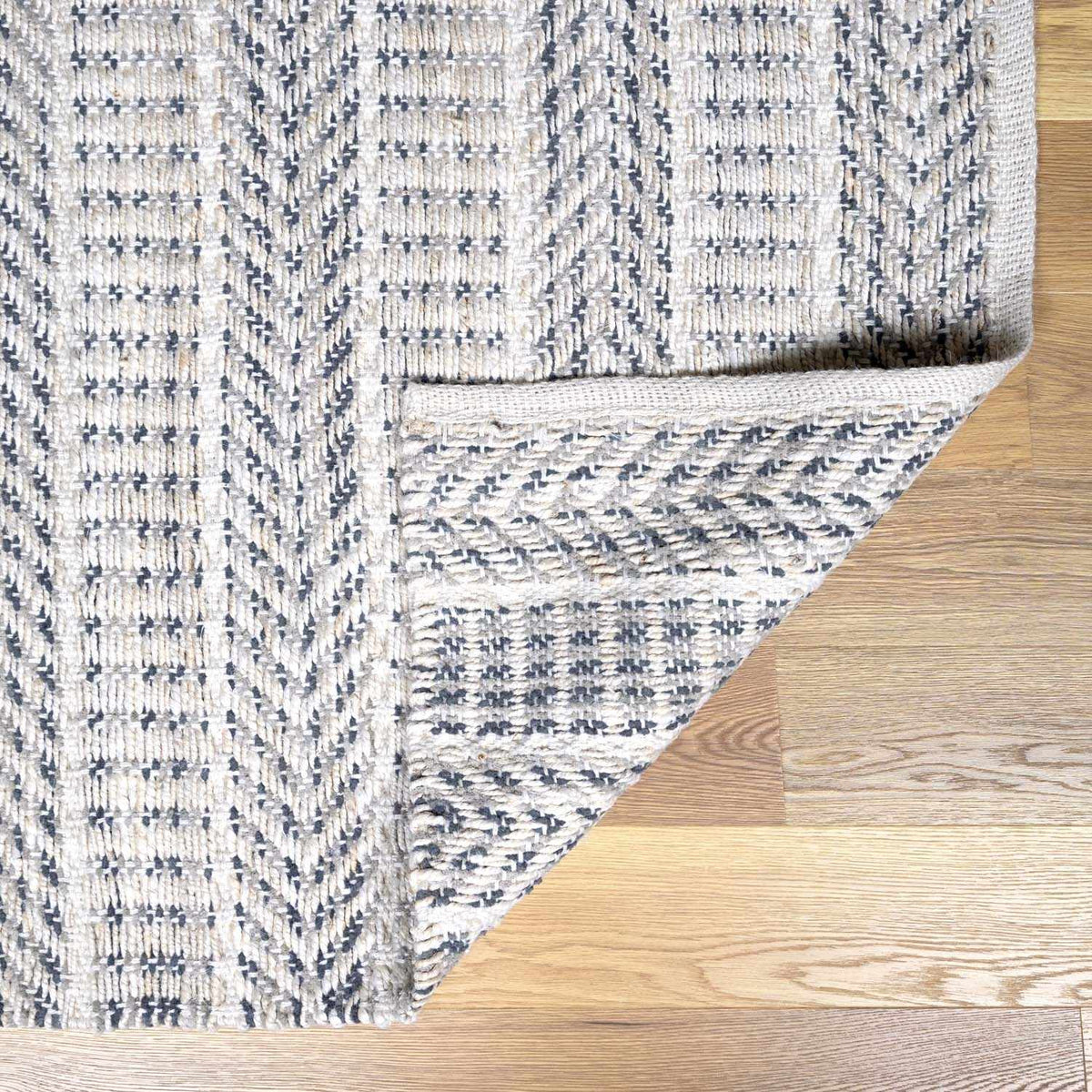Pleak Handmade Jute Area Rug - Clearance