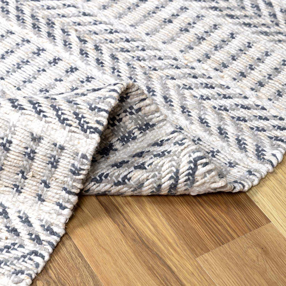 Pleak Handmade Jute Area Rug - Clearance