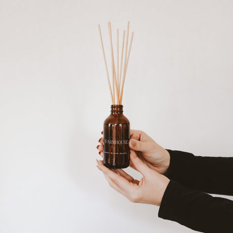 Farmhouse-Amber-Reed-Diffuser-Reed-Diffusers