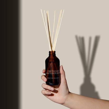 Driftwood-and-Mahogany-Amber-Reed-Diffuser-Reed-Diffusers