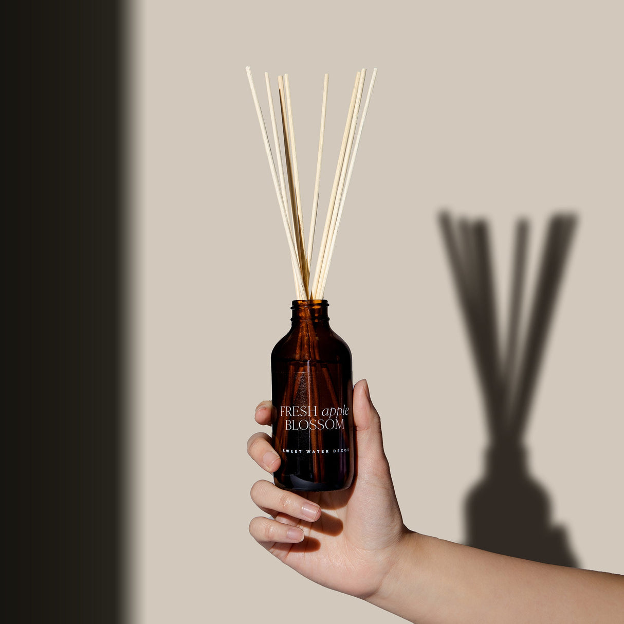 Fresh-Apple-Blossom-Amber-Reed-Diffuser-Reed-Diffusers