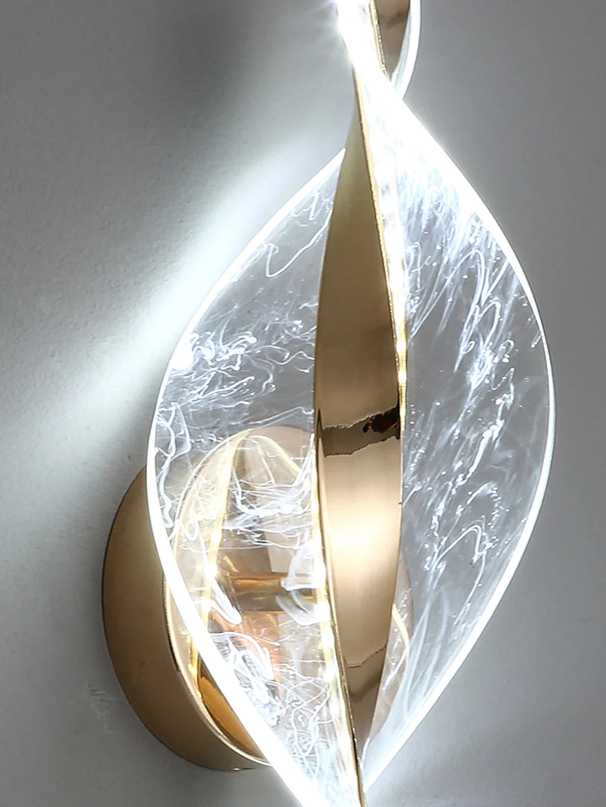 Modern LED Wall Lamp – Gold/Black Acrylic Light for Bedroom, Hallway & Living Room