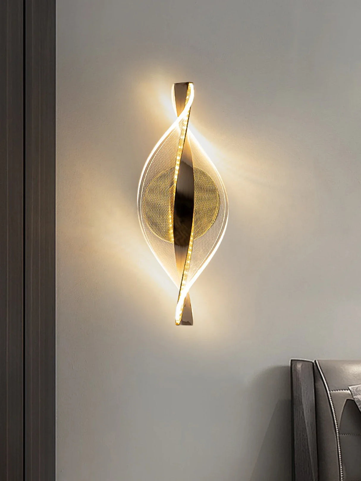 Modern LED Wall Lamp – Gold/Black Acrylic Light for Bedroom, Hallway & Living Room