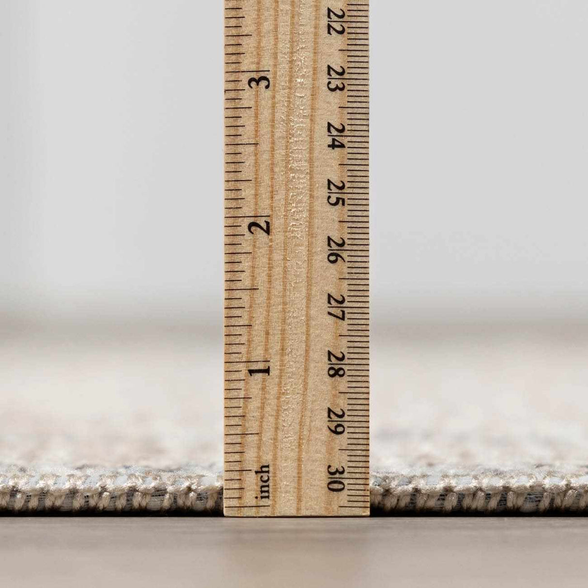 Lila Medallion Off-White Area Rug