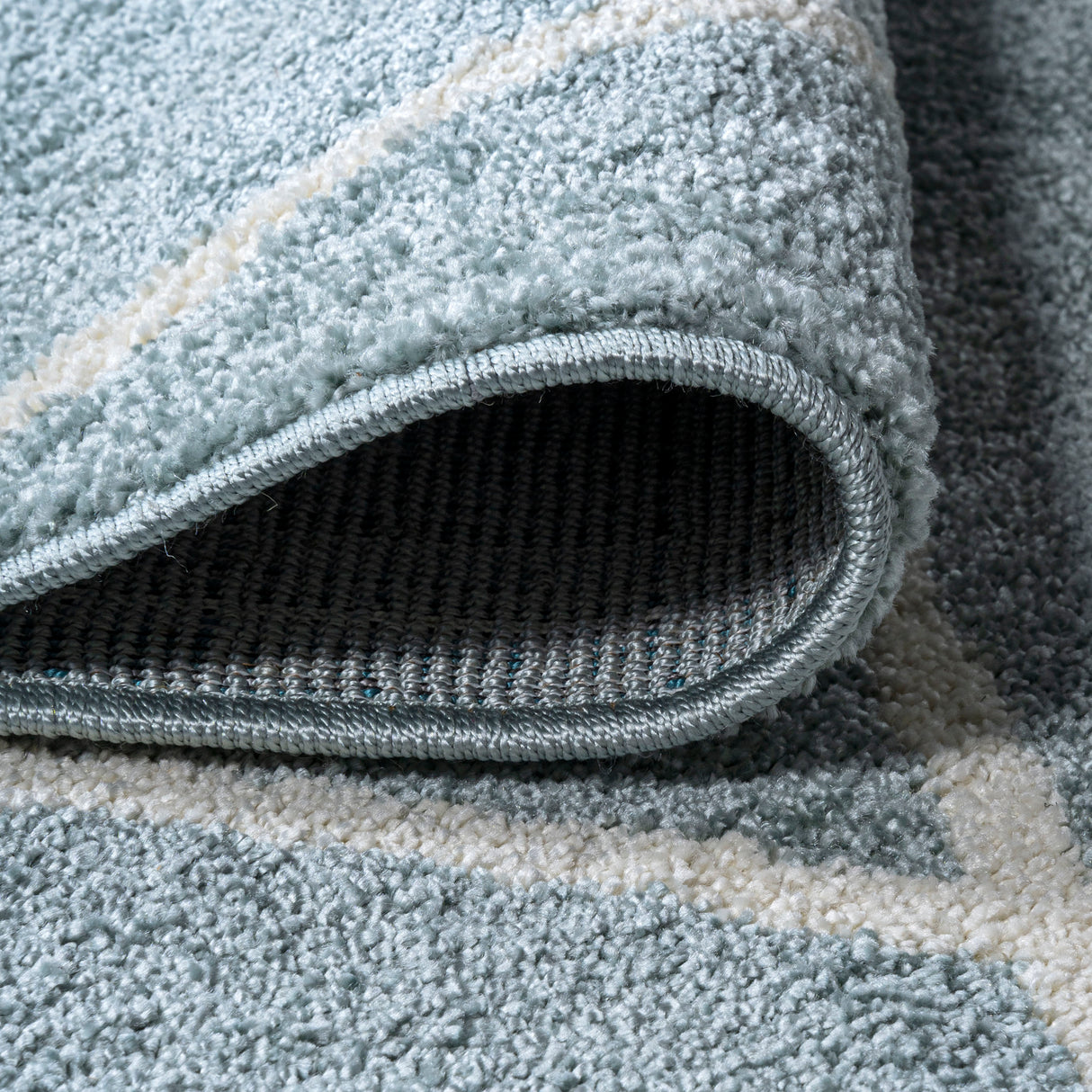 Cole Minimalist Diamond Trellis Runner Rug