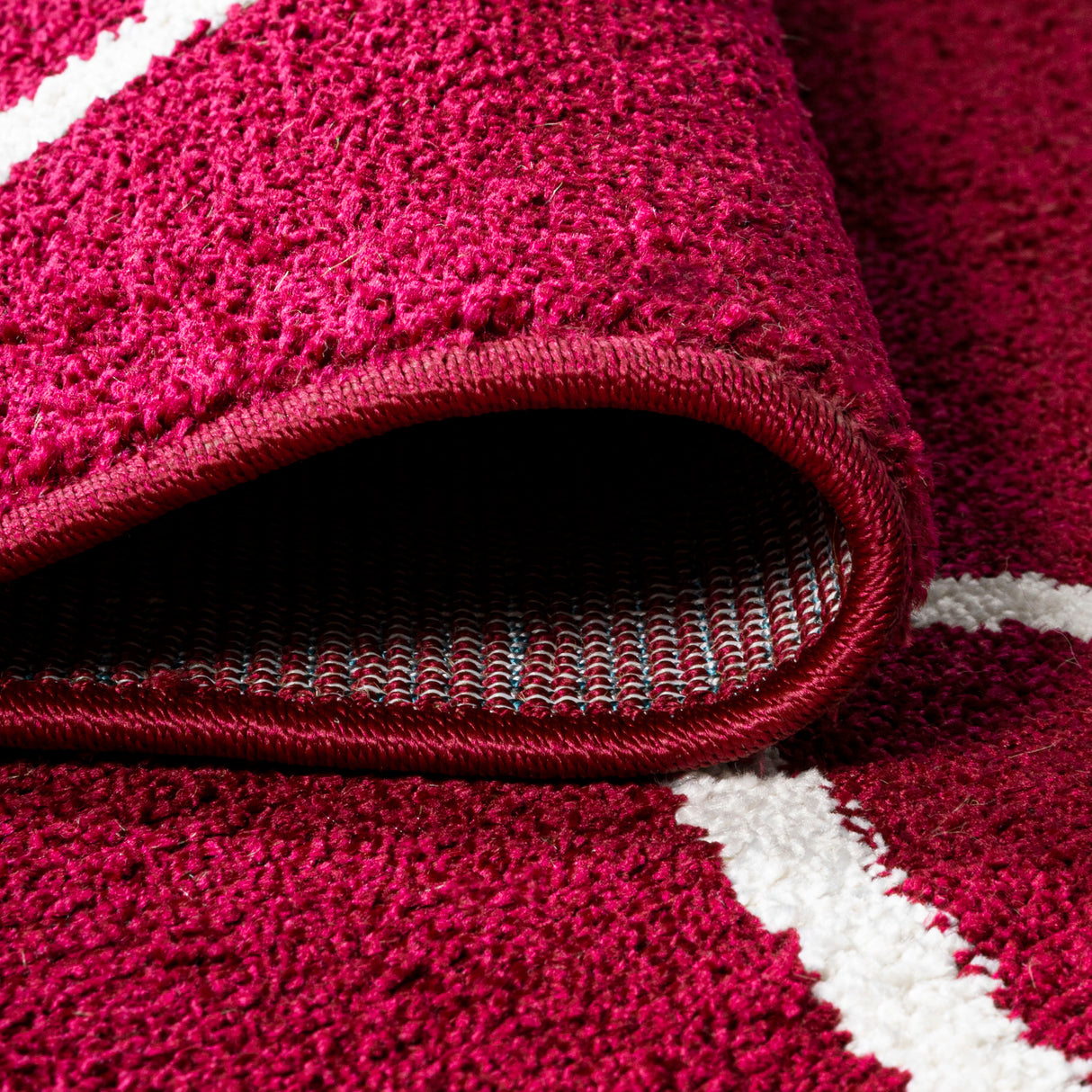 Cole Minimalist Diamond Trellis Area Rug