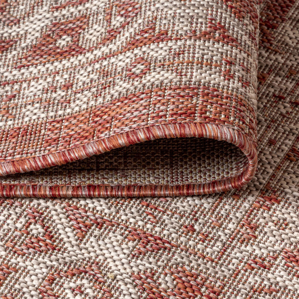 Sinjuri Medallion Textured Weave Indoor/Outdoor Runner Rug