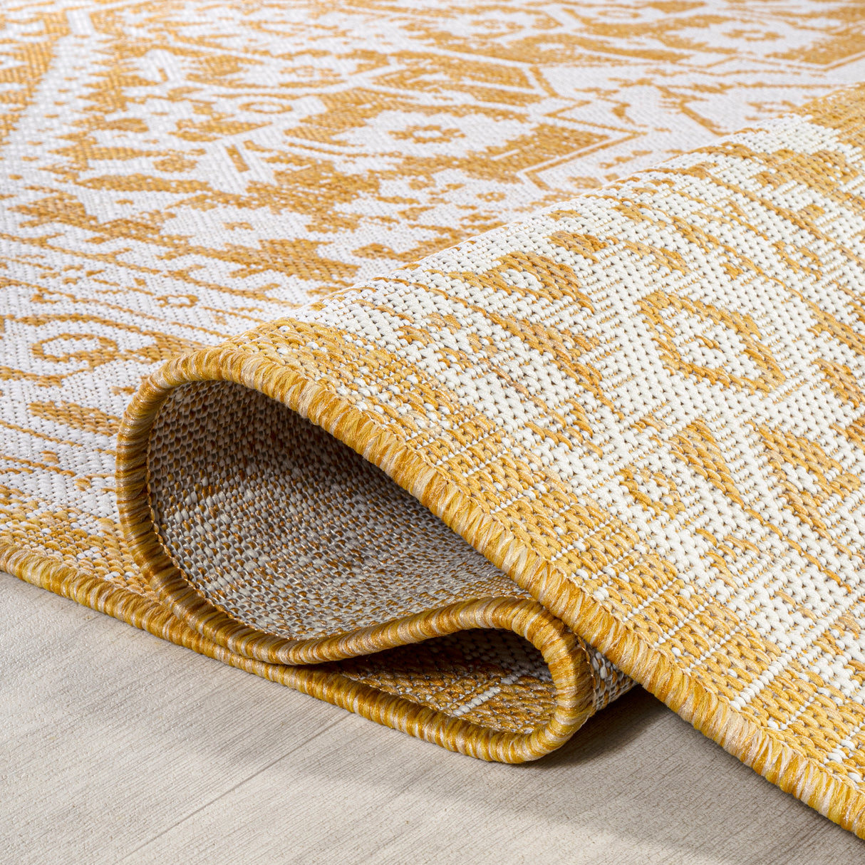 Sinjuri Medallion Textured Weave Indoor/Outdoor Square Area Rug