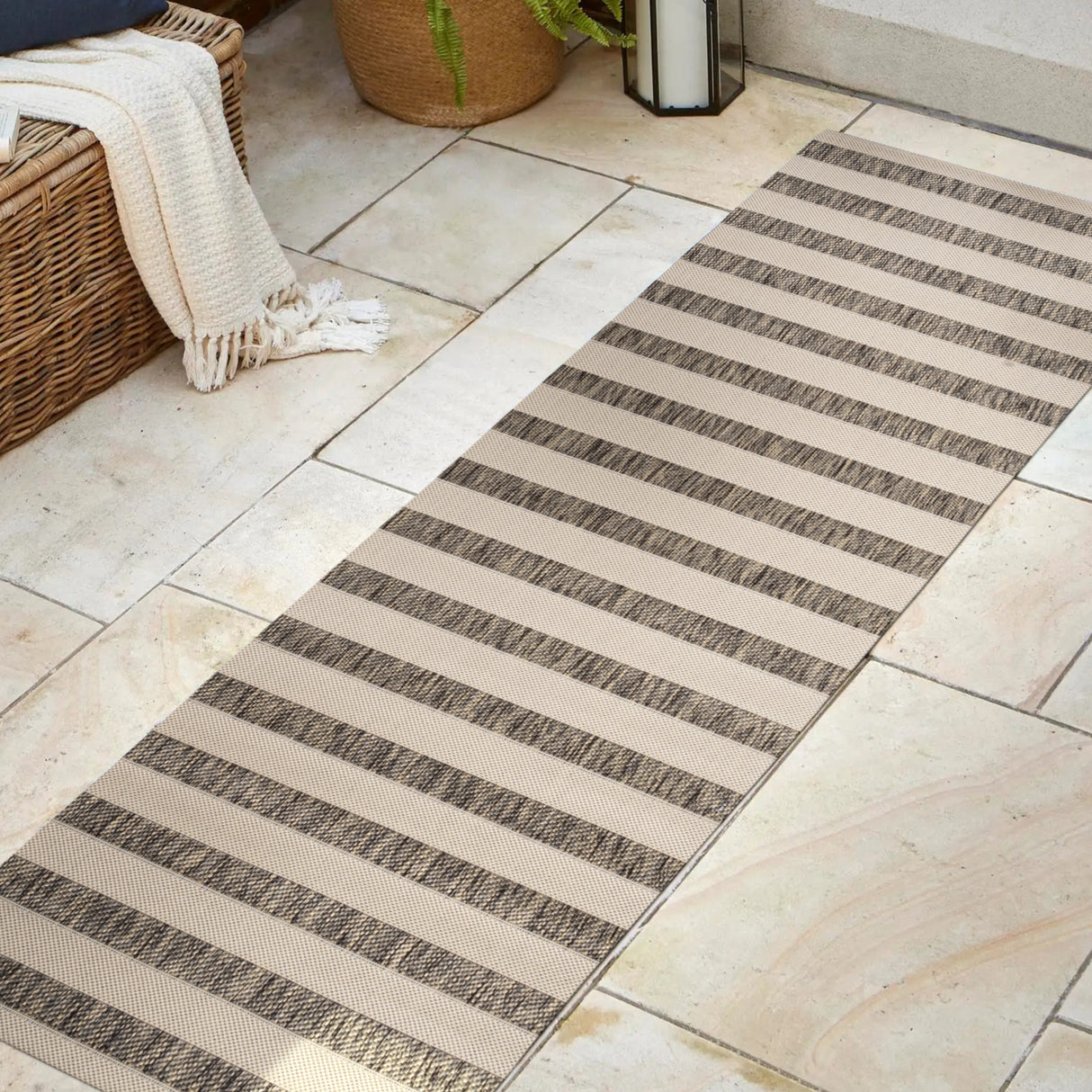 Aveiro-Wide-Stripe-Indoor/Outdoor-Runner-Rug-Outdoor-Rugs