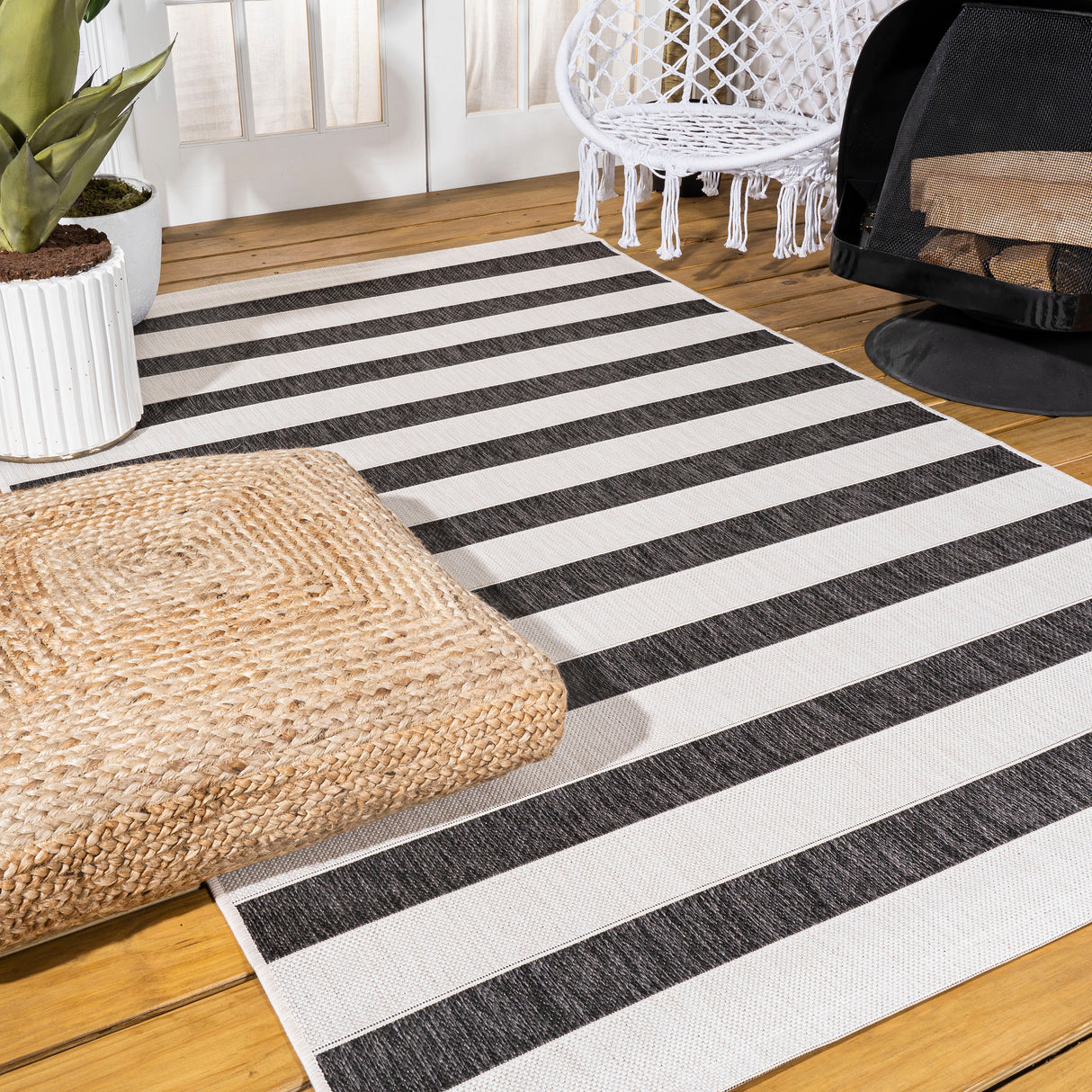 Aveiro Wide Stripe Indoor/Outdoor Area Rug