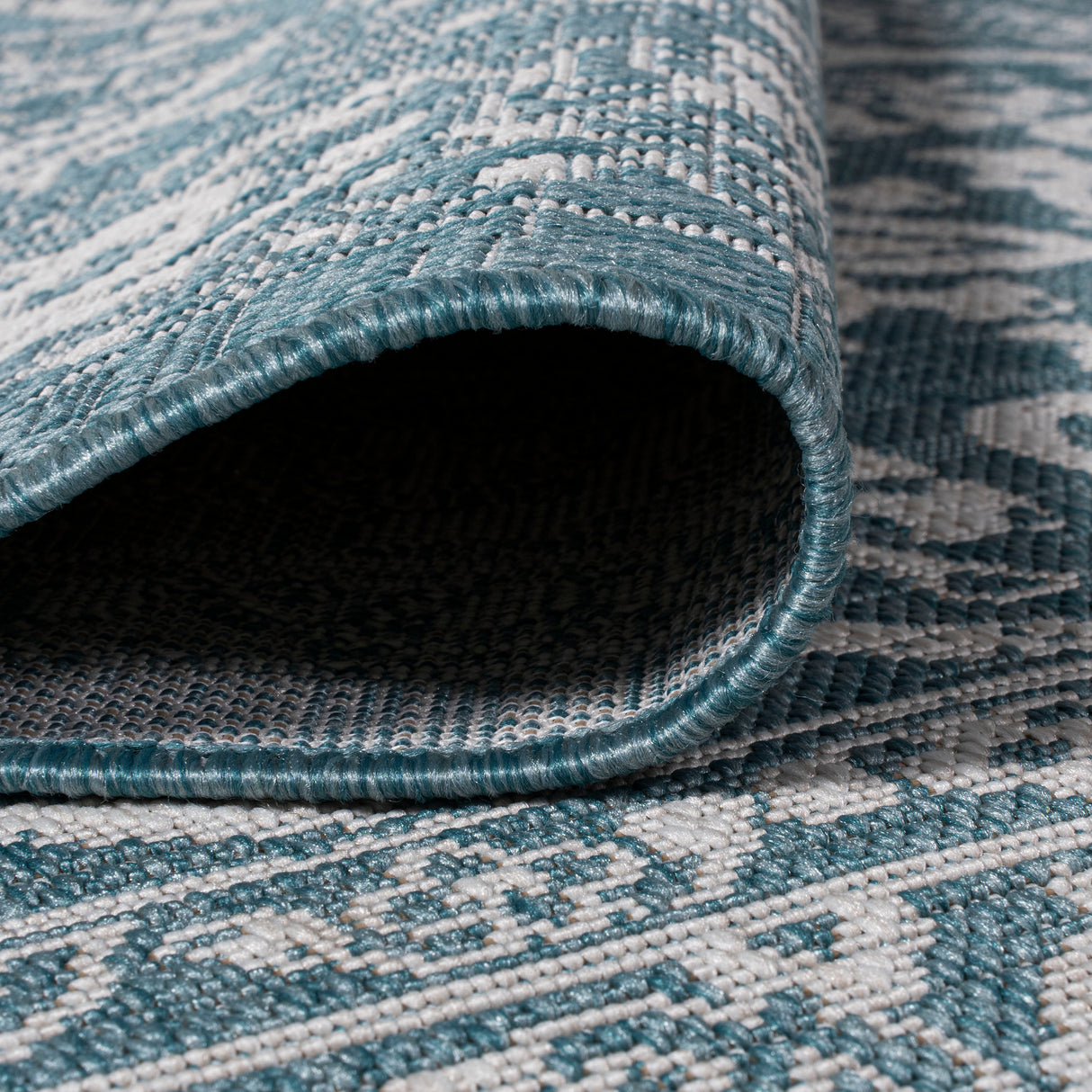Galon Filigree Indoor/Outdoor Runner Rug