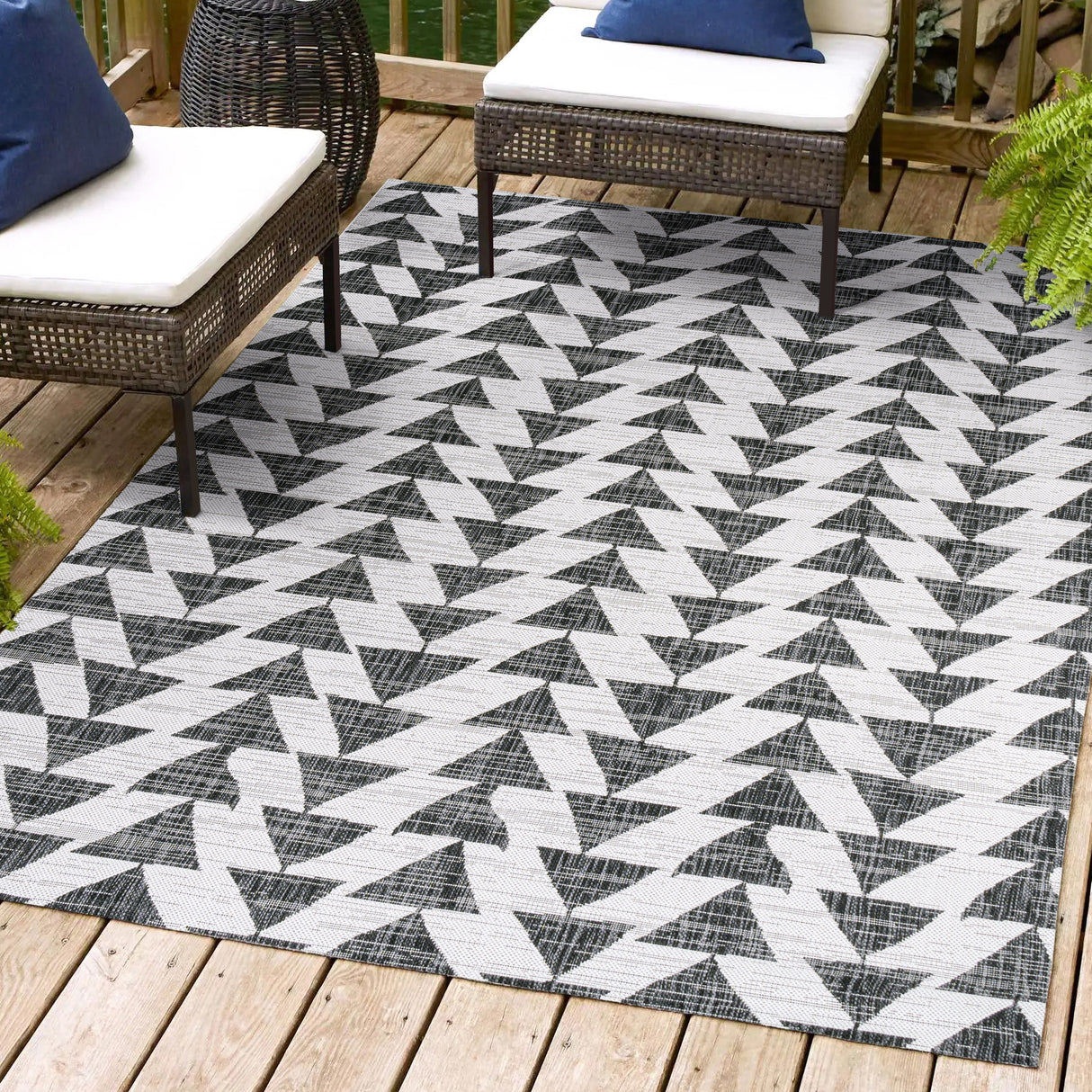 Andratx Modern Geometric Indoor/Outdoor Area Rug