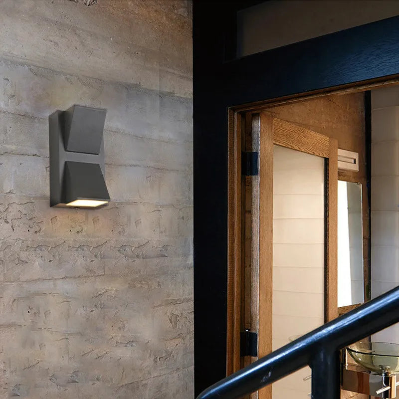 IP65 Waterproof LED Outdoor Wall Sconce Aluminum Garden Balcony Light 110V