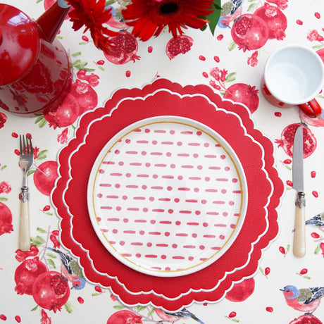 Scarlet-Red-Round-Faux-Leather-Placemat-Faux-Leather-Placemats