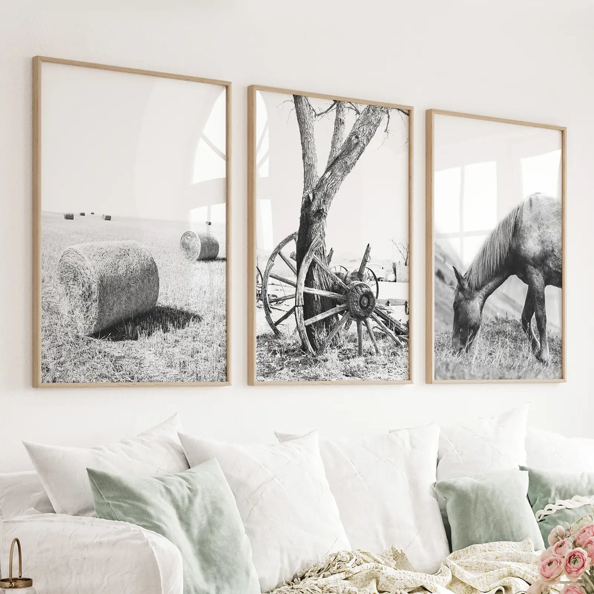 Black-White-Farm-House-Wall-Décor.-Horse,-Hay-Bales-Wall-Art-Set