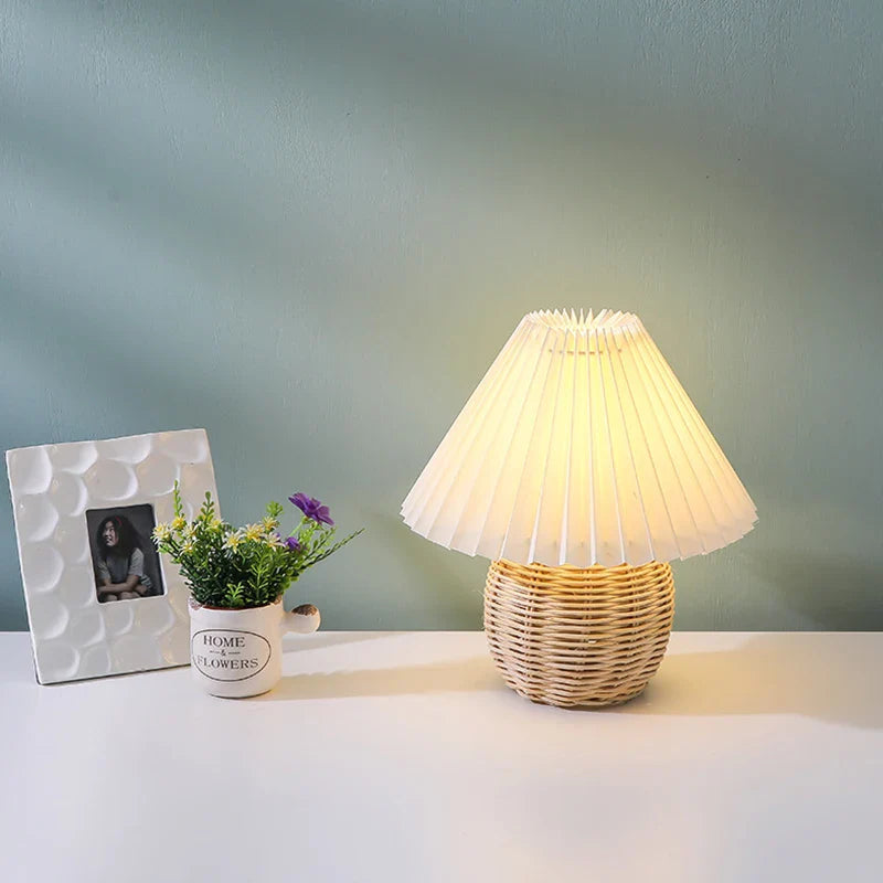 Pleated Fabric Bedside Table Lamp USB LED Light Retro Rattan Shade for Home Decor