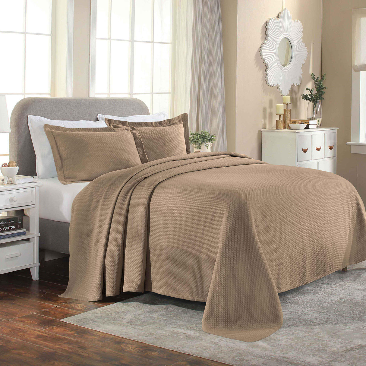 Solitaire Jacquard Matelassé Cotton Diamond Solitaire Bedspread Set - Bedspread by Superior Brand
