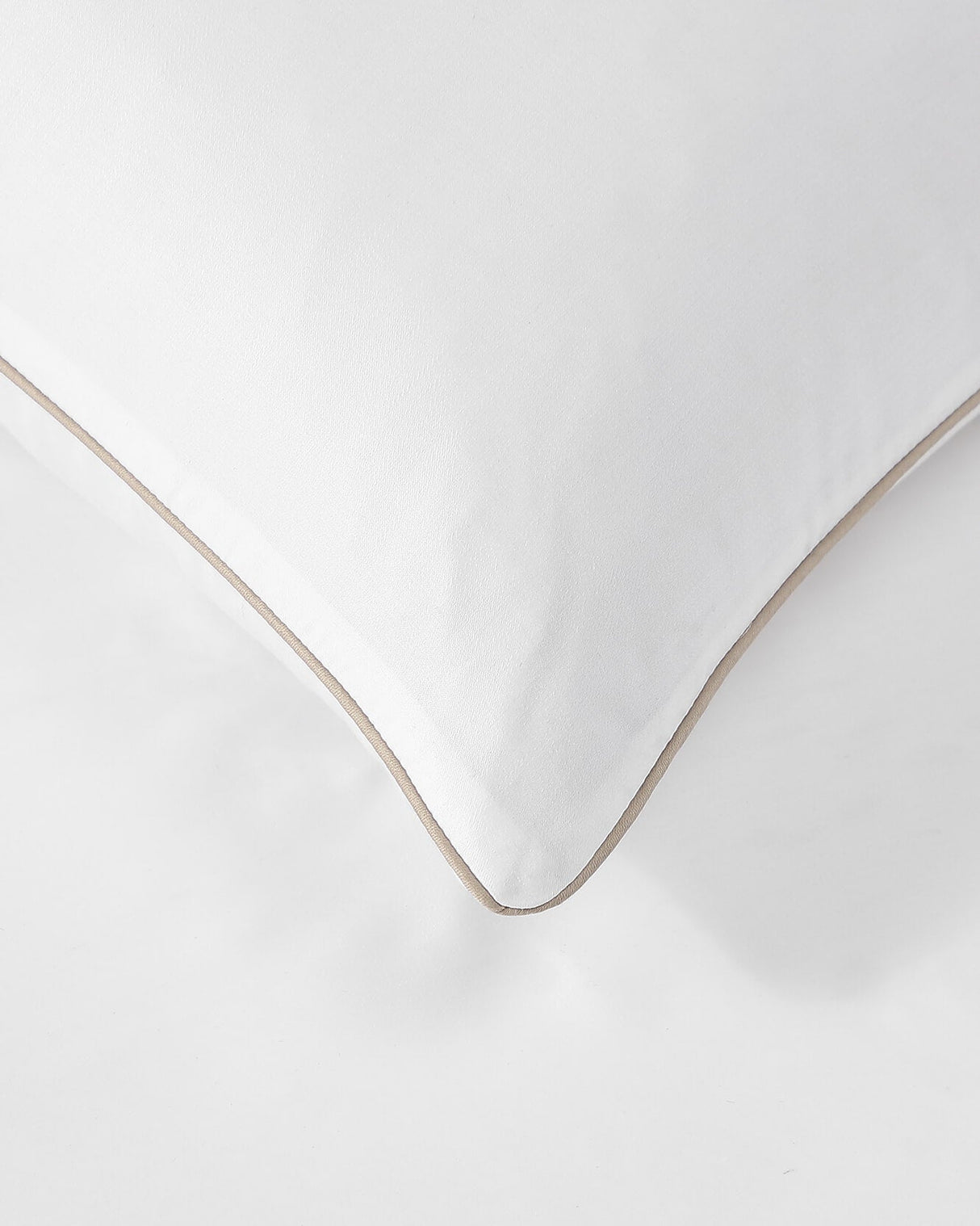 Lumière Luxe Sham Set with Piping