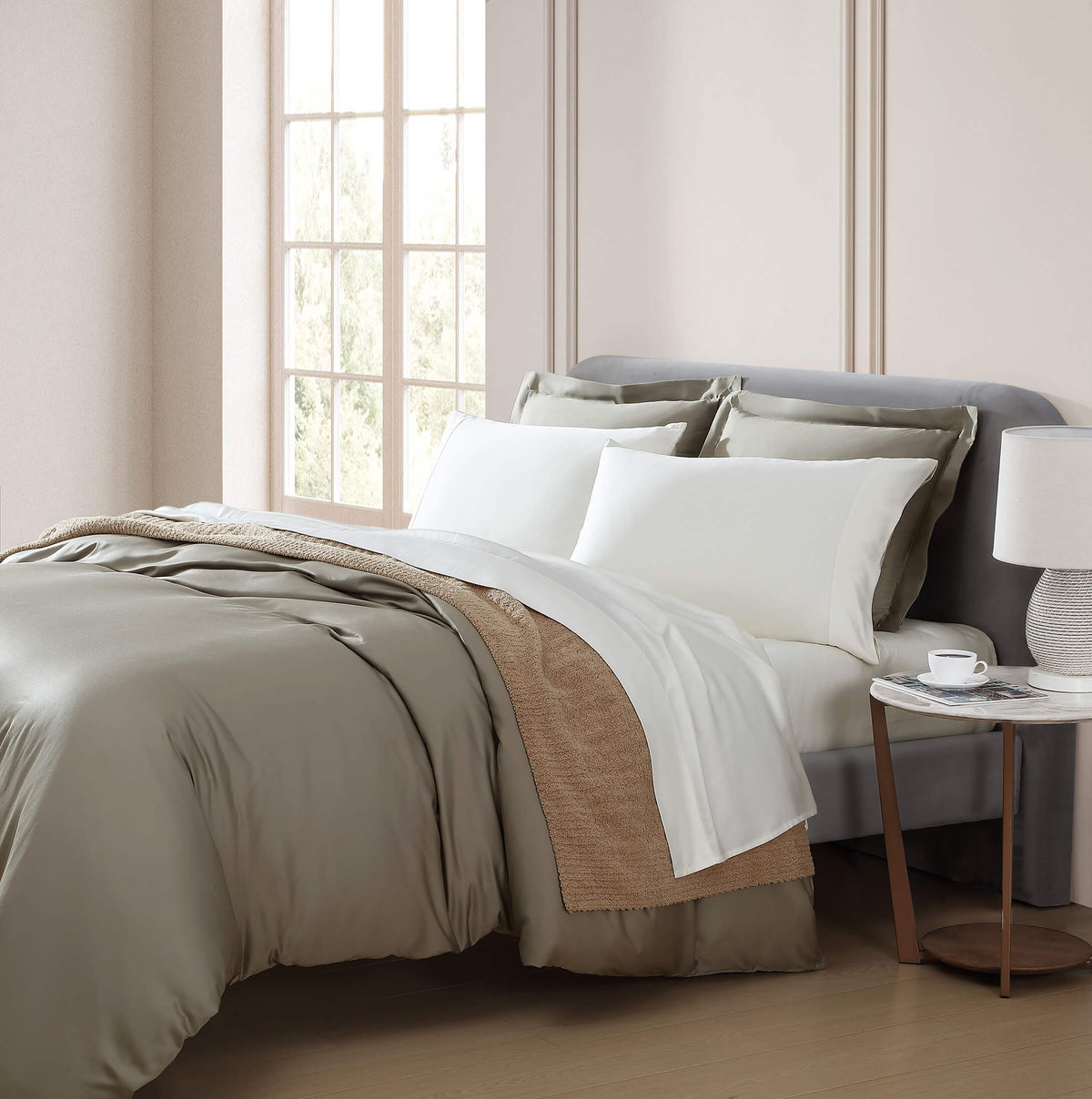 Premium Lumière Sham Set