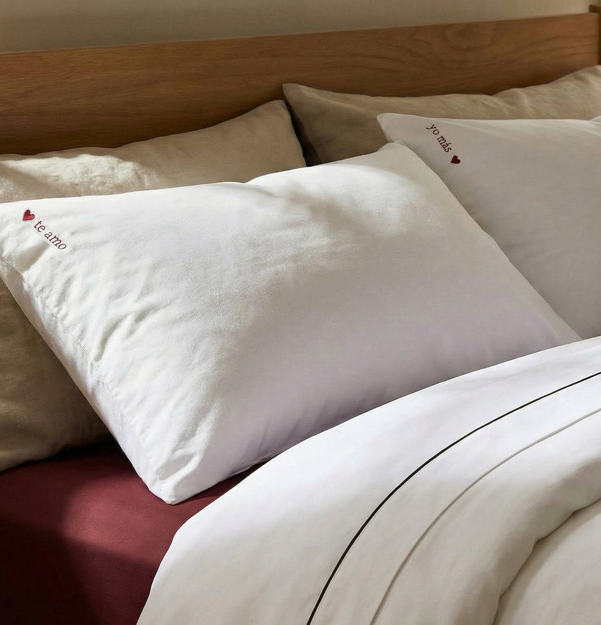 Lumière Luxe Duvet Cover with Piping