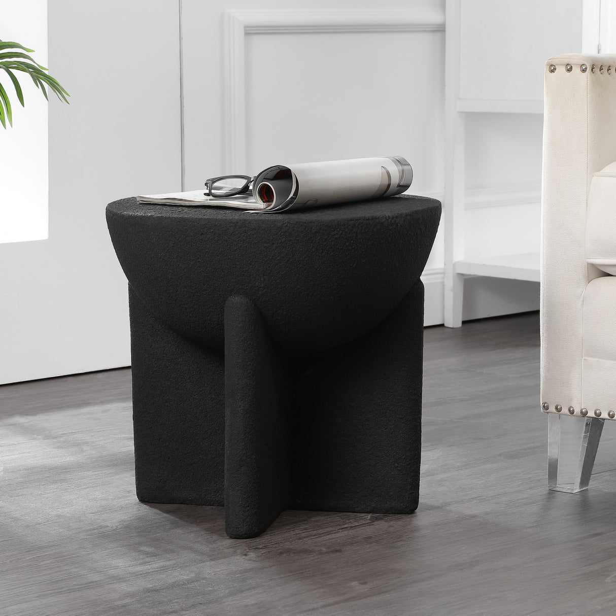 Brady minimalist modern drum indoor/outdoor accent table
