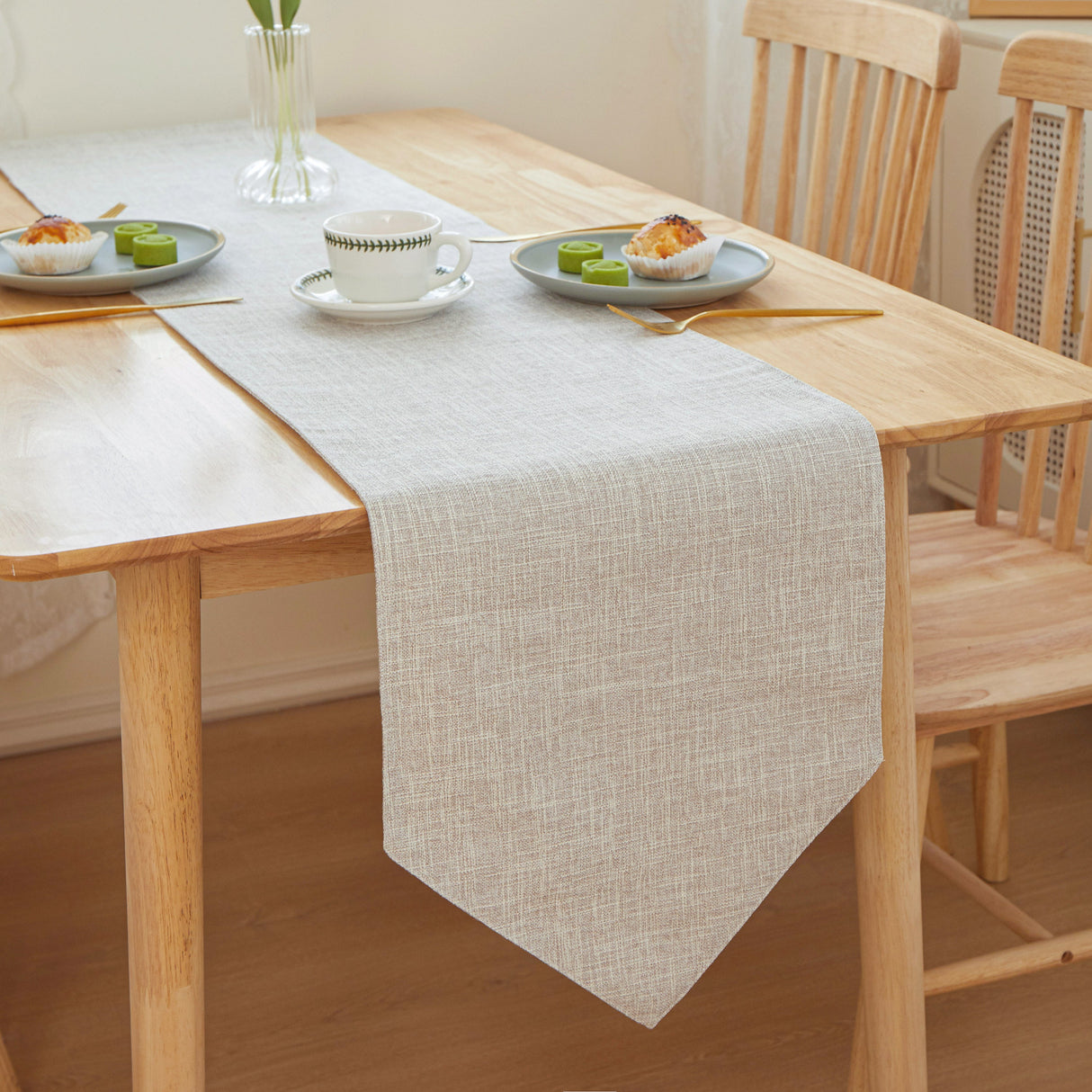 TRT Table Cloth Triangle Edges 12" W x 71" L