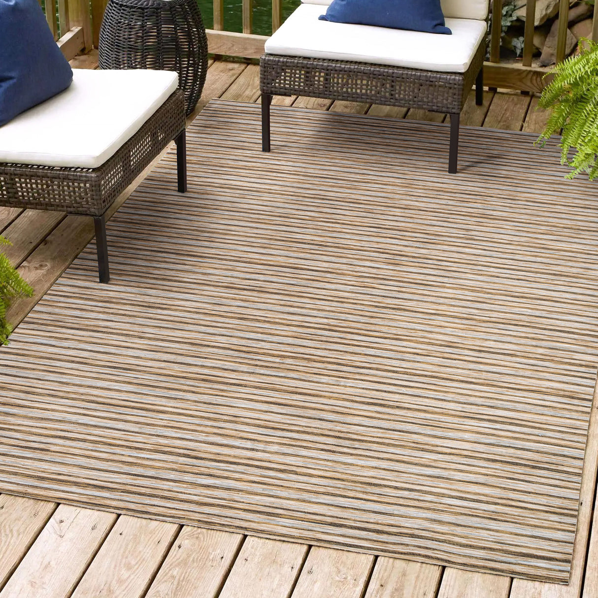 Finn-Modern-Simple-Farmhouse-Pinstripe-Indoor/Outdoor-Area-Rug-Area-Rugs