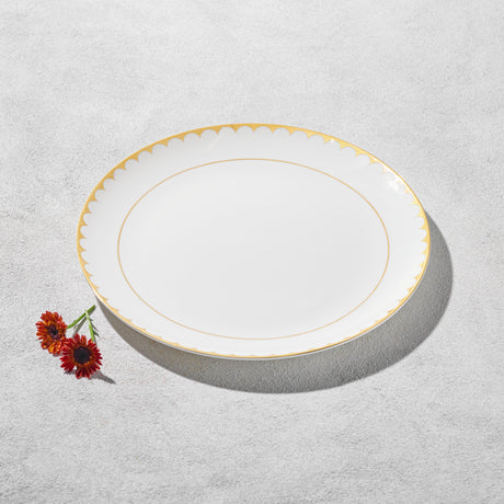 Daisy,-Golden-Scallop-Edged-Charger-Set-of-4-Plates