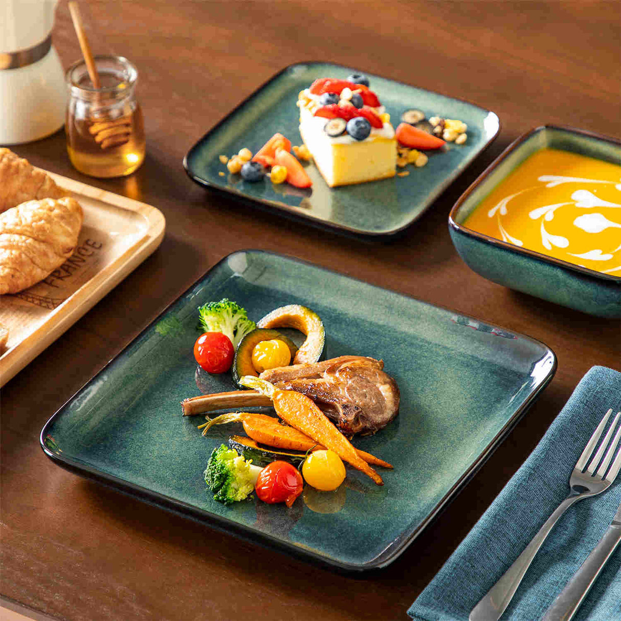 Stern 12 Piece Dinnerware Set