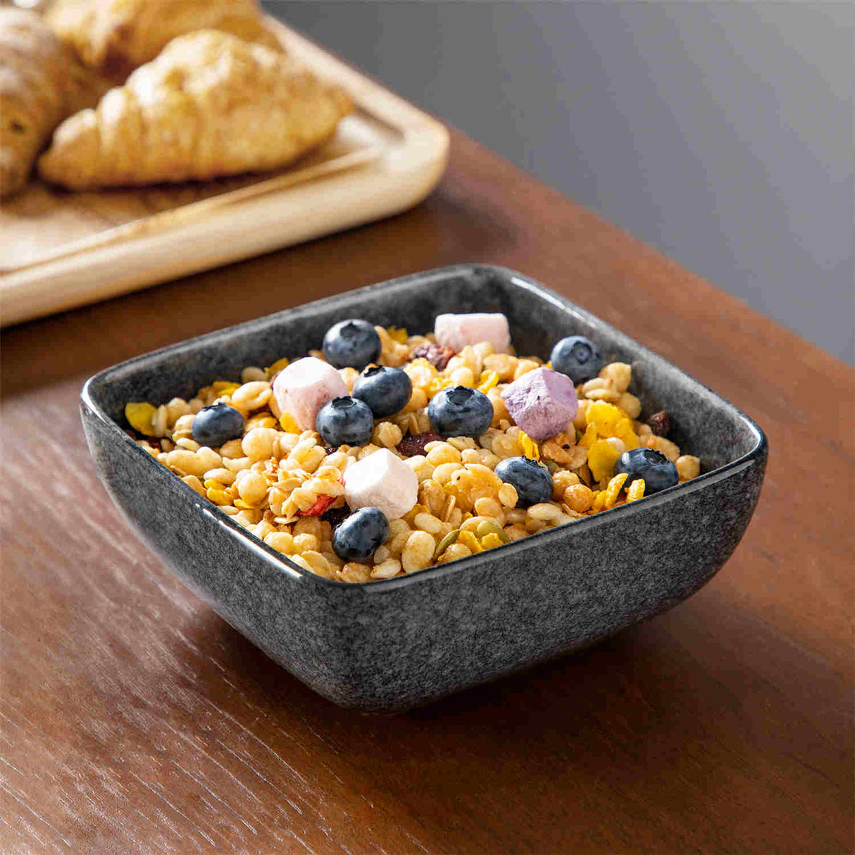 Stern 12 Piece Dinnerware Set